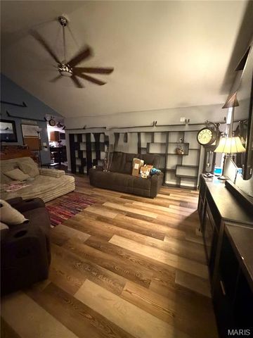 560 Huntleigh Court, Farmington, MO 63640