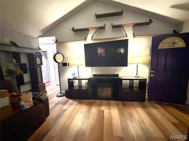 560 Huntleigh Court, Farmington, MO 63640