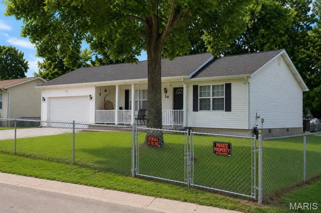560 Huntleigh Court, Farmington, MO 63640