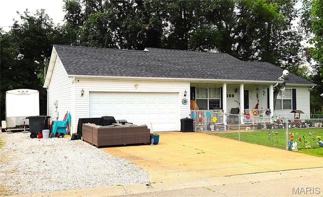 560 Huntleigh Court, Farmington, MO 63640
