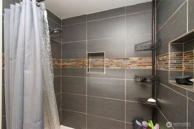 2717 S Laurel Street, Port Angeles, WA 98362