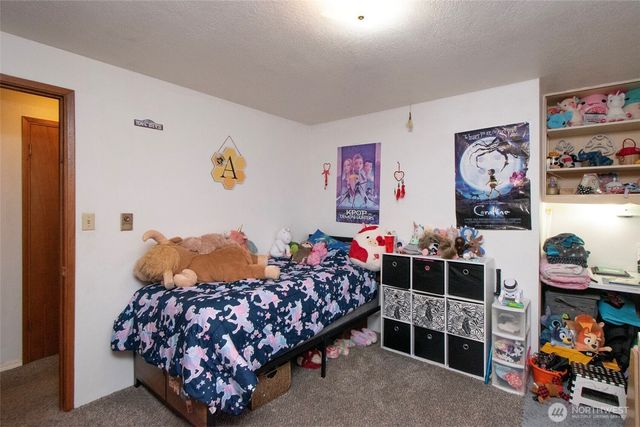 2717 S Laurel Street, Port Angeles, WA 98362