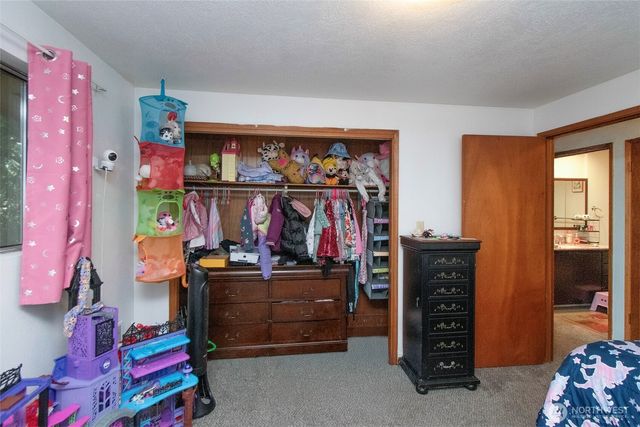 2717 S Laurel Street, Port Angeles, WA 98362