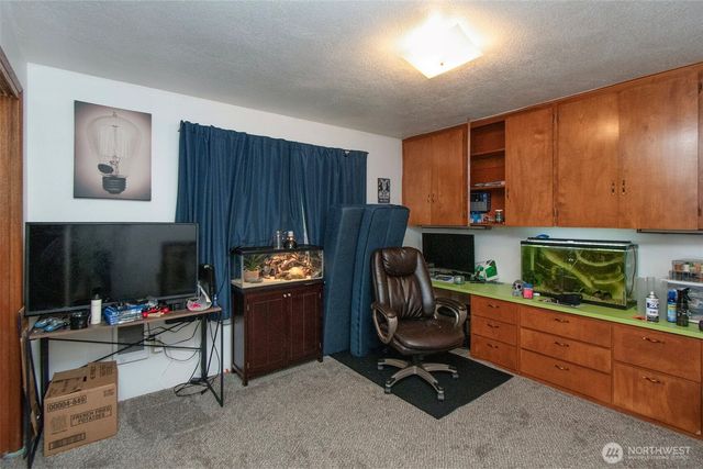 2717 S Laurel Street, Port Angeles, WA 98362