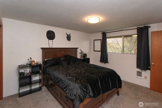 2717 S Laurel Street, Port Angeles, WA 98362
