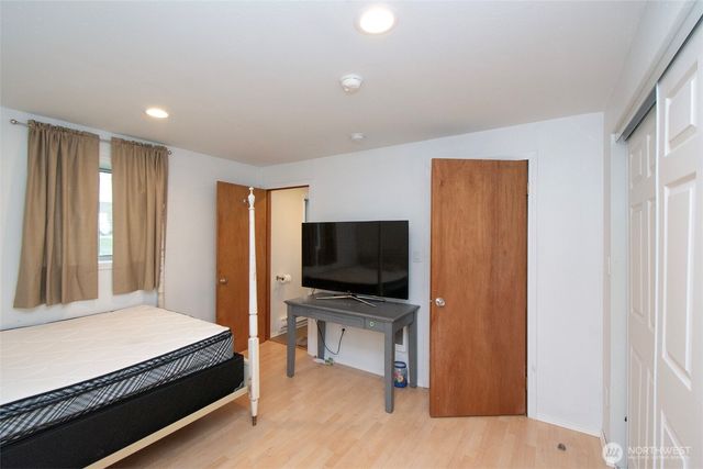2717 S Laurel Street, Port Angeles, WA 98362