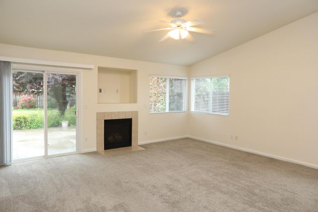 5994 TRAVO Way, Elk Grove, CA 95757