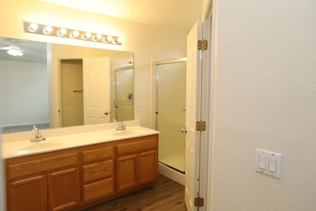 5994 TRAVO Way, Elk Grove, CA 95757