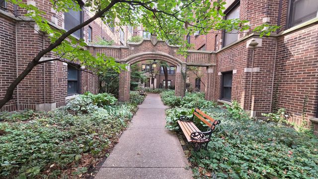 5457 S INGLESIDE Avenue 1E, Chicago, IL 60615