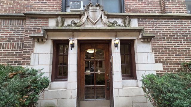 5457 S INGLESIDE Avenue 1E, Chicago, IL 60615