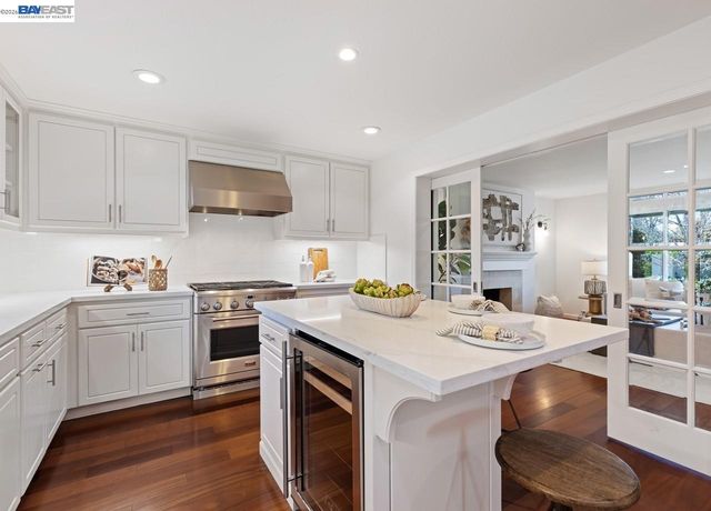 14 E Leeds Ct, Danville, CA 94526