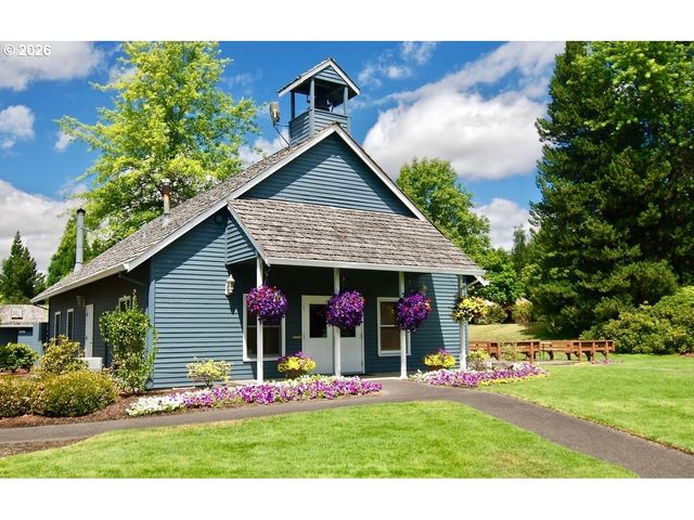 2593 Ne LORIE Dr, Hillsboro, OR 97124