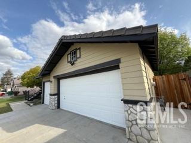 11523 Wrangler Drive, Bakersfield, CA 93312