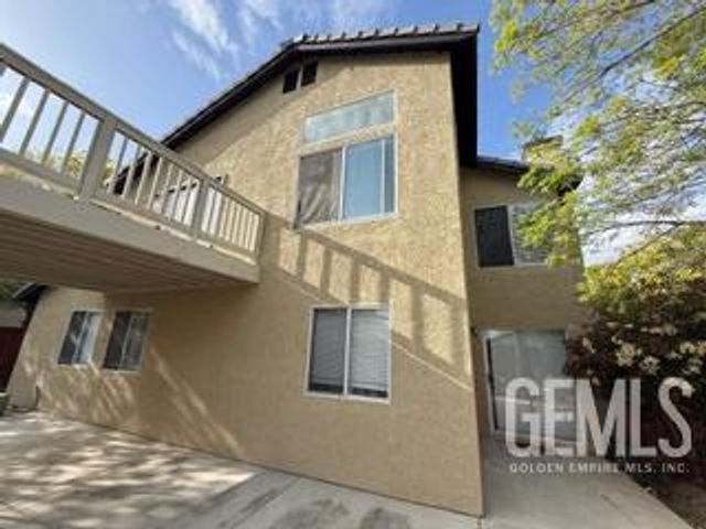 11523 Wrangler Drive, Bakersfield, CA 93312