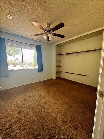 7623 Oxford, Hesperia, CA 92345