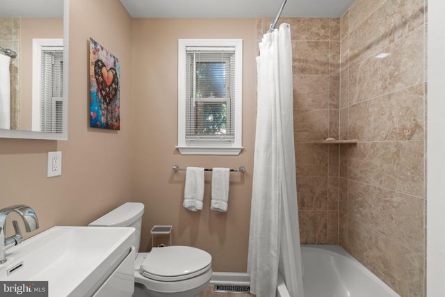 205 BRADLEY AVE, Haddonfield, NJ 08033