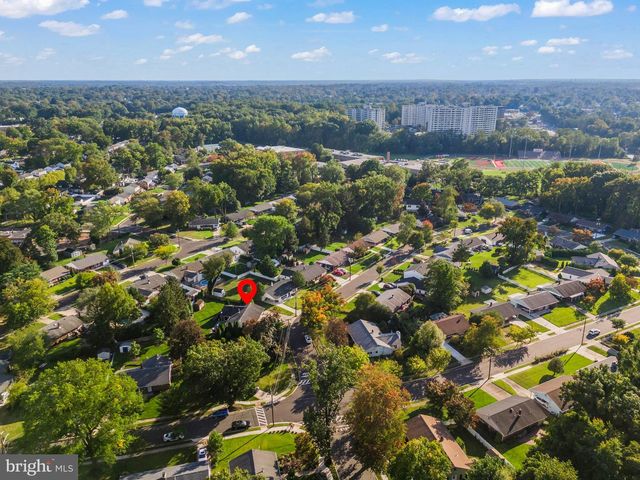 205 BRADLEY AVE, Haddonfield, NJ 08033