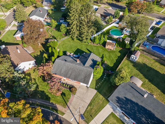 205 BRADLEY AVE, Haddonfield, NJ 08033