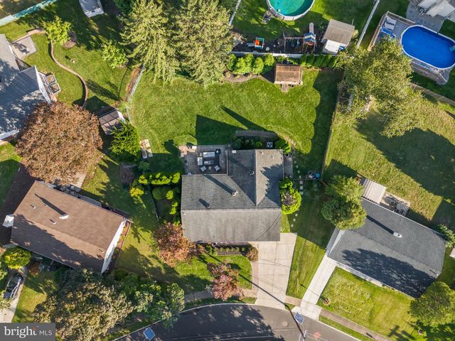 205 BRADLEY AVE, Haddonfield, NJ 08033