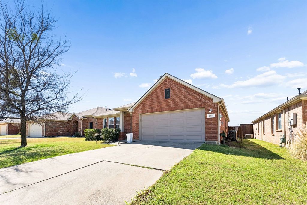 2809 Dawn Spring Drive, Little Elm, TX 75068
