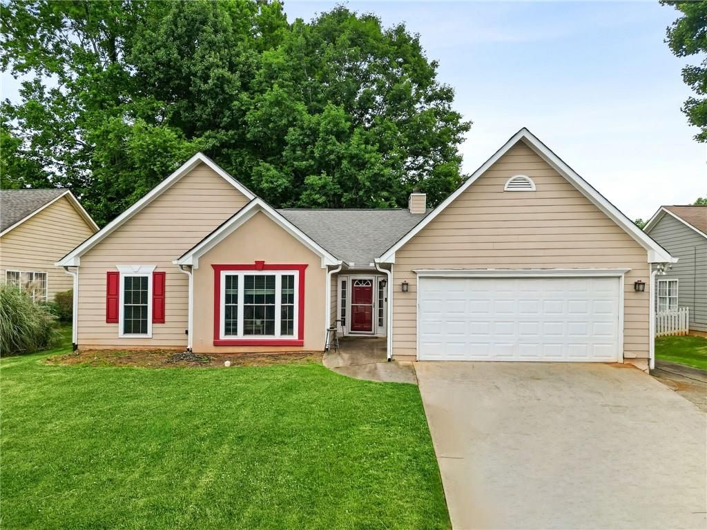 255 Paris Drive, Lawrenceville, GA 30043