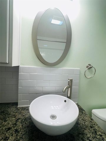 2003 Woodmont Ave, Austin, TX 78703