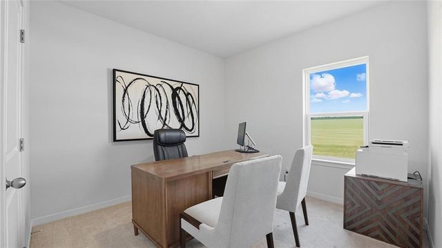 206 Lake Meadows Drive, Smithville, MO 64089