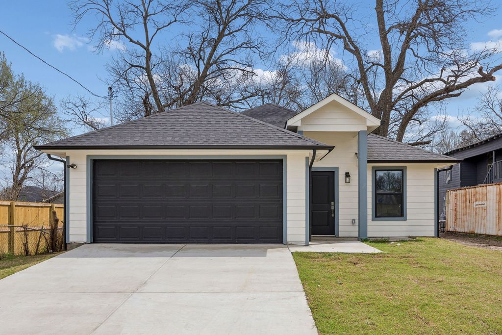3702 Spring Avenue, Dallas, TX 75210