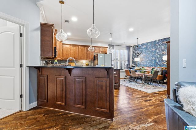 1045 EDGEWATER LANE, Chelsea, AL 35043