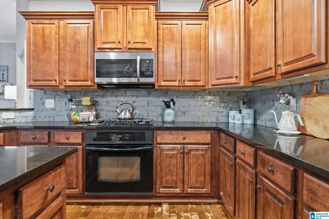 1045 EDGEWATER LANE, Chelsea, AL 35043