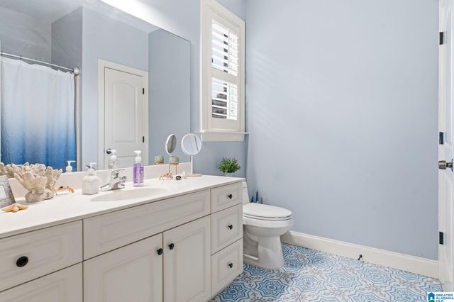 1045 EDGEWATER LANE, Chelsea, AL 35043