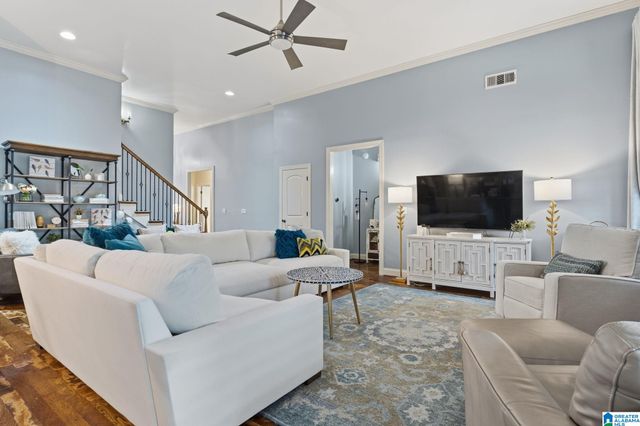 1045 EDGEWATER LANE, Chelsea, AL 35043