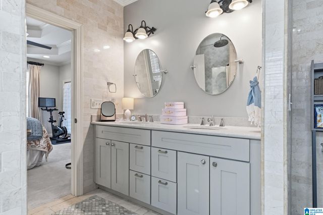 1045 EDGEWATER LANE, Chelsea, AL 35043