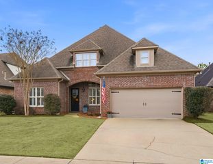 1045 EDGEWATER LANE, Chelsea, AL 35043