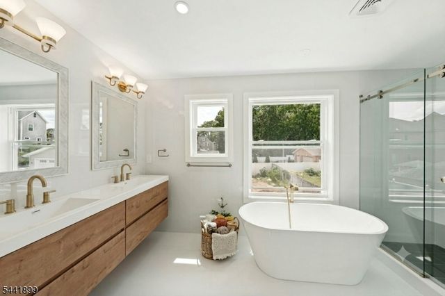 179 Washington Ave, Rutherford Boro, NJ 07070