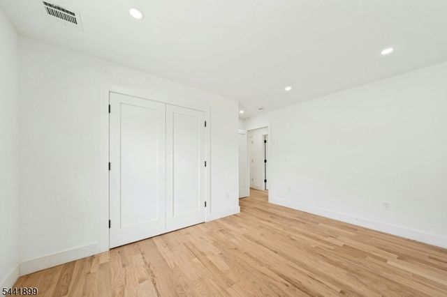 179 Washington Ave, Rutherford Boro, NJ 07070