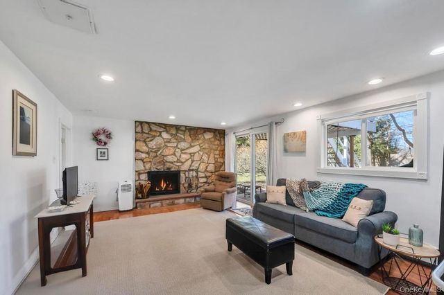 3 Terrace Drive, Hauppauge, NY 11788