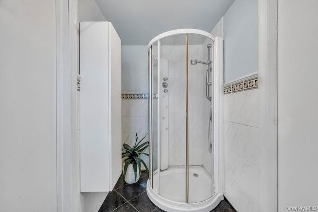 3 Terrace Drive, Hauppauge, NY 11788