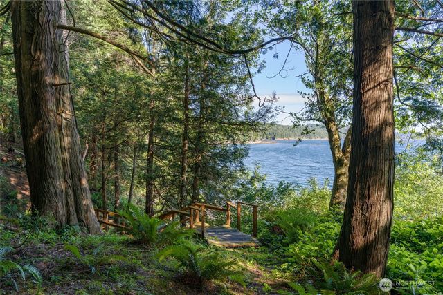 2101 Dolphin Bay Road, Orcas Island, WA 98245