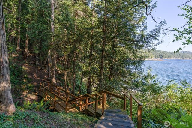 2101 Dolphin Bay Road, Orcas Island, WA 98245