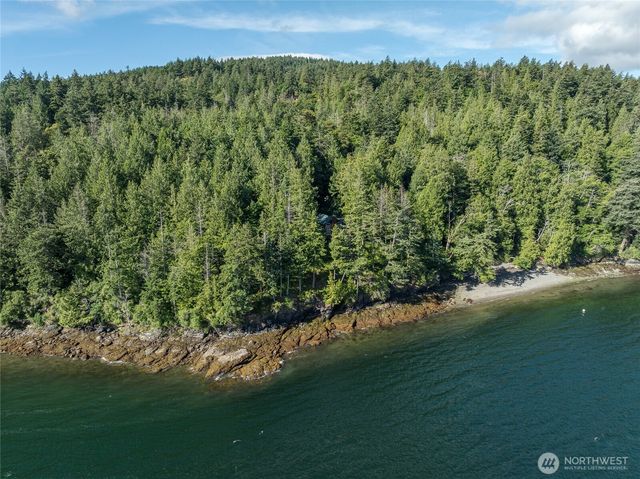 2101 Dolphin Bay Road, Orcas Island, WA 98245
