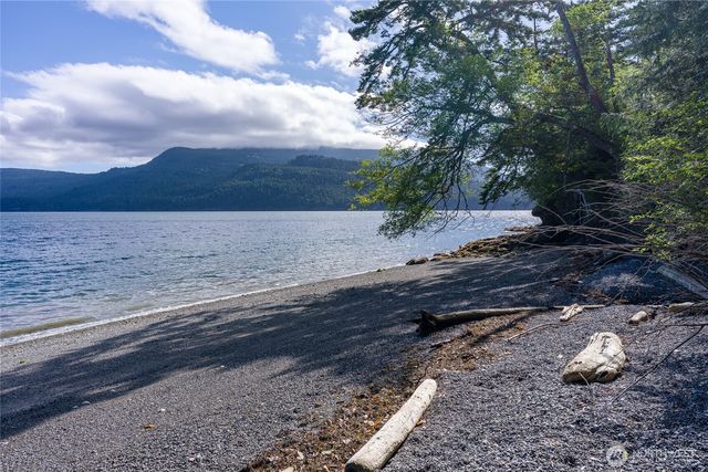 2101 Dolphin Bay Road, Orcas Island, WA 98245