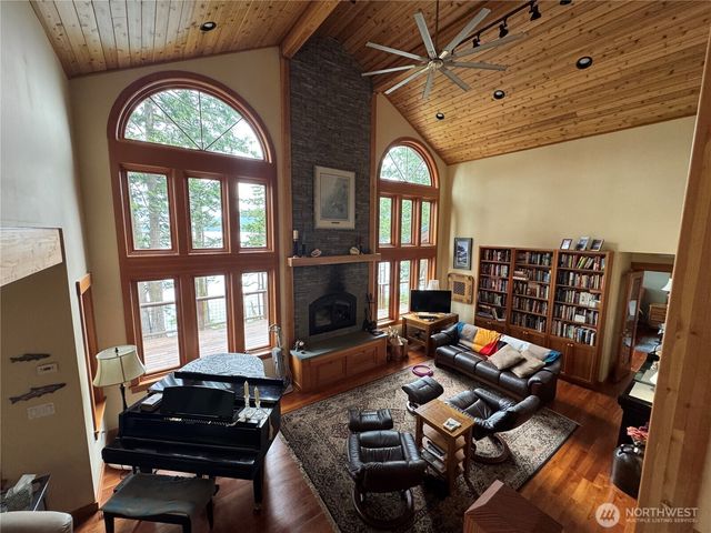 2101 Dolphin Bay Road, Orcas Island, WA 98245