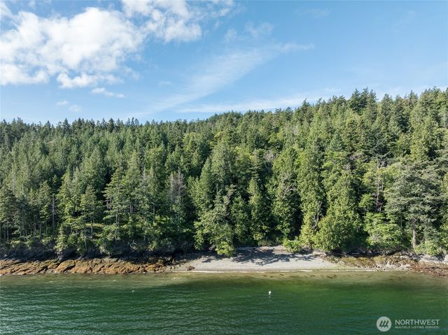 2101 Dolphin Bay Road, Orcas Island, WA 98245