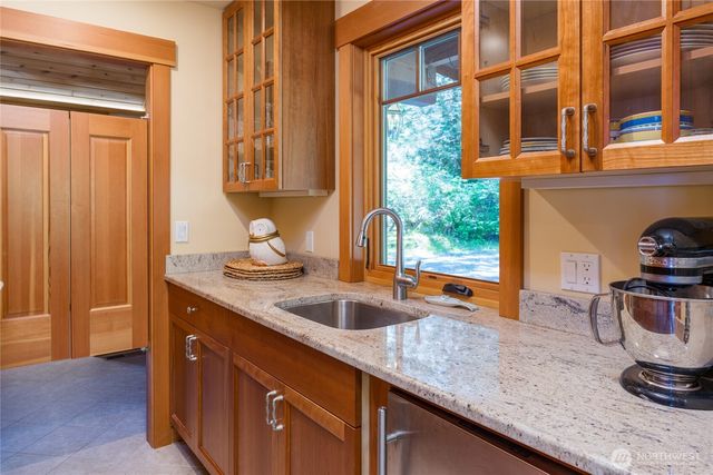 2101 Dolphin Bay Road, Orcas Island, WA 98245