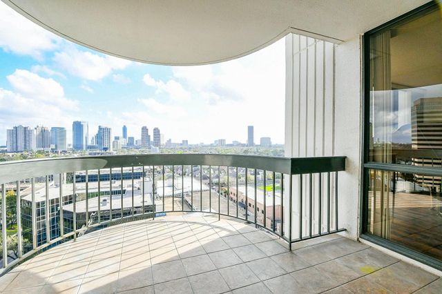 5001 Woodway Drive 1502, Houston, TX 77056