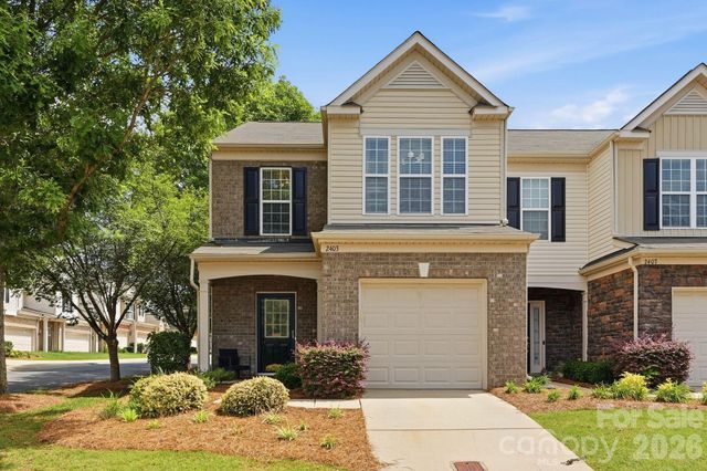 2403 Diplomat Lane, Charlotte, NC 28210