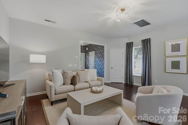 2403 Diplomat Lane, Charlotte, NC 28210