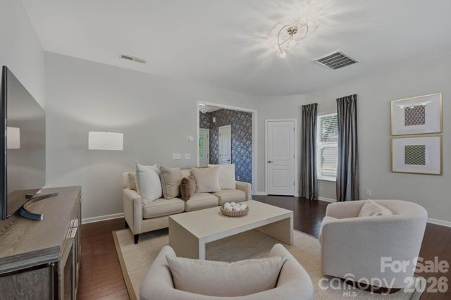 2403 Diplomat Lane, Charlotte, NC 28210