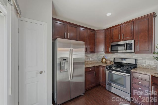 2403 Diplomat Lane, Charlotte, NC 28210